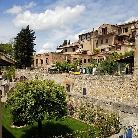 Contemporary Rooms San Gimignano Bagian luar foto