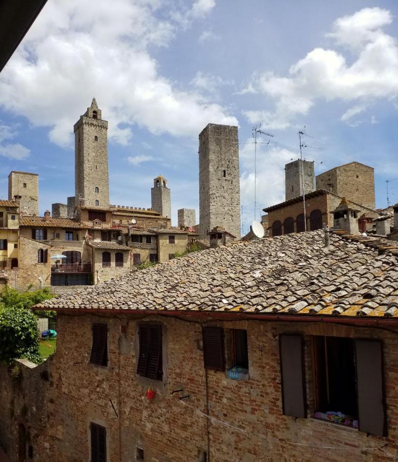 Contemporary Rooms San Gimignano Bagian luar foto